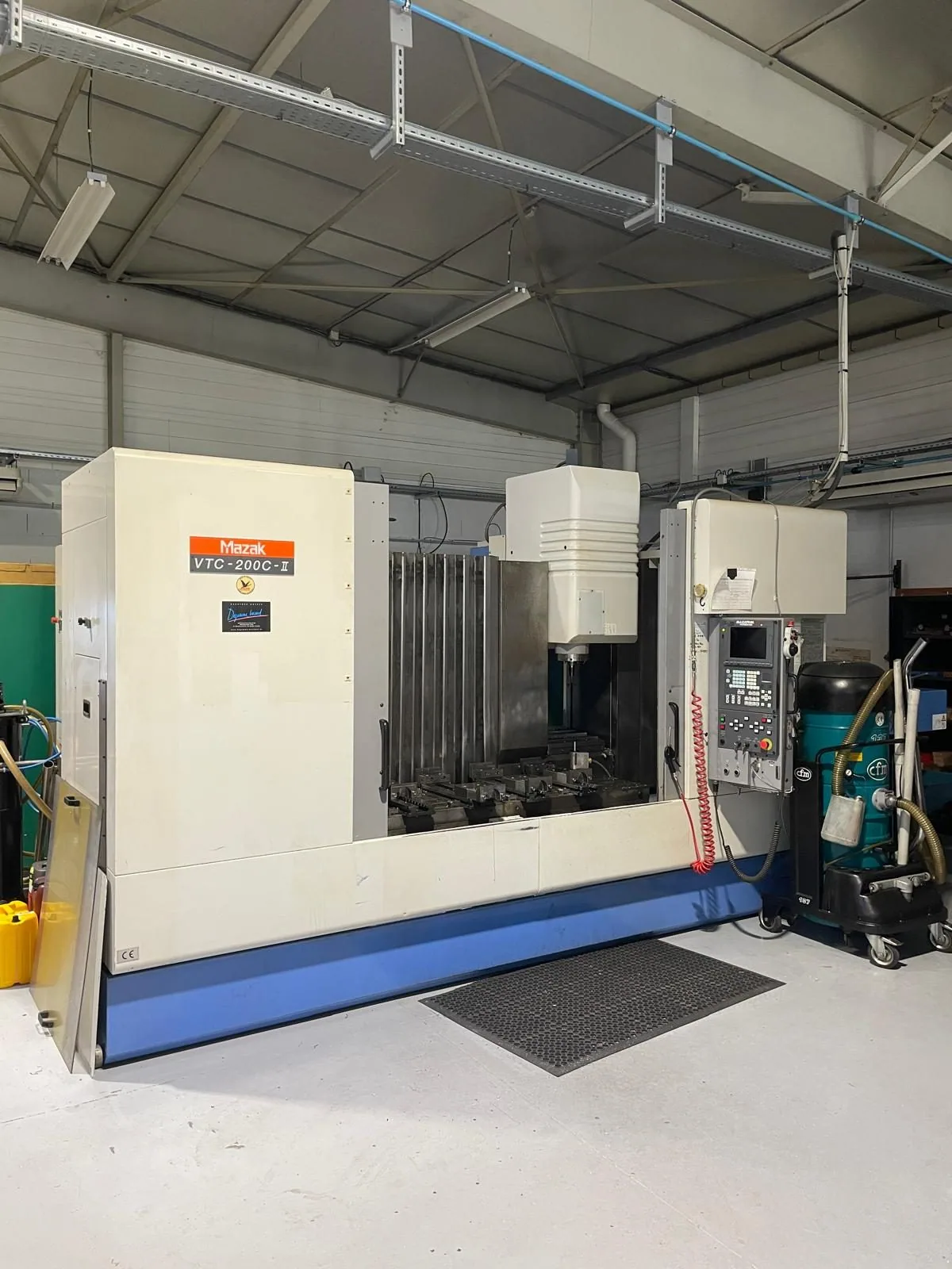 Centre d'usinage vertical grand format MAZAK VTC 200C — atelier Alésage XC, Le Châtelet-en-Brie (77)