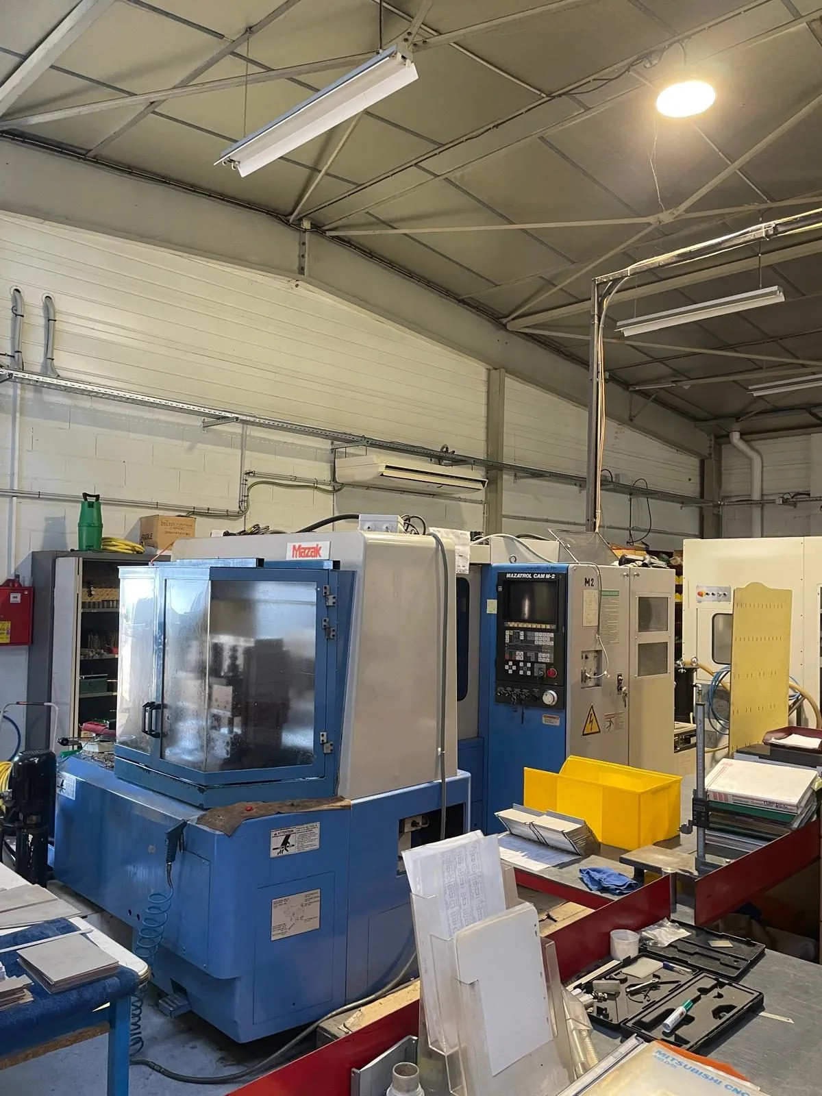 MAZAK VTC 200C — table grand format — atelier Alésage XC, Le Châtelet-en-Brie (77)